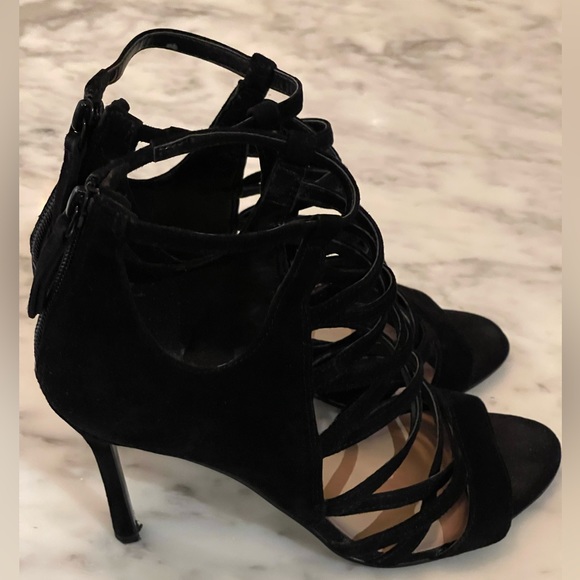 Beautiful Sued open toed heels! - Picture 5 of 6